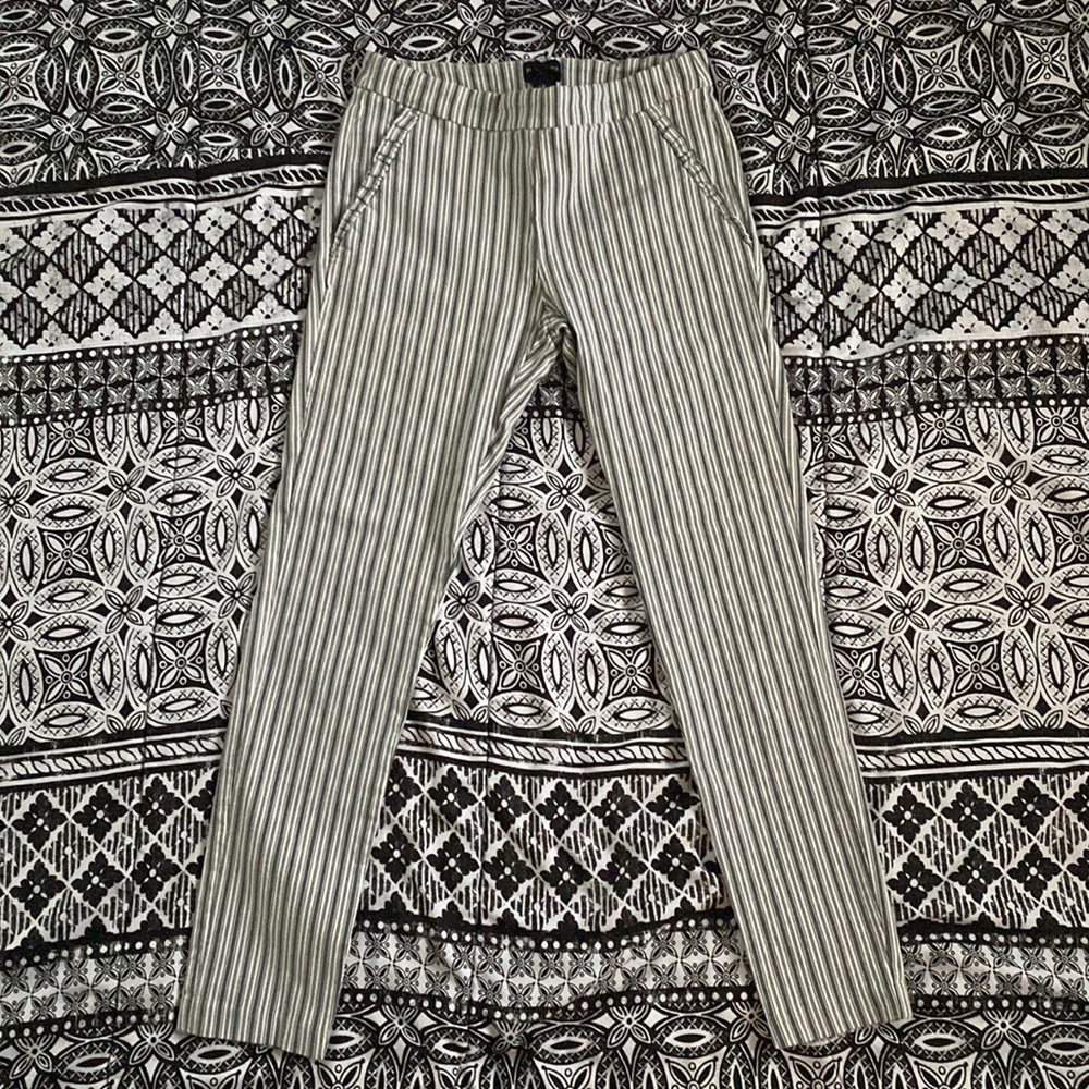 Juniors/women’s jeans